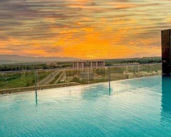 Royal Ritis Hubballi - Hubli - Pool