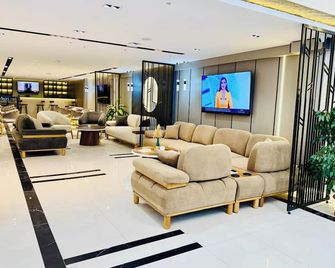 Karaca Hotel Van - ואן - לובי