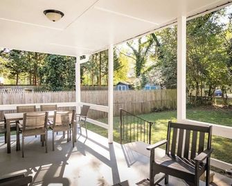 Salisbury Hideaway - Salisbury - Balcony