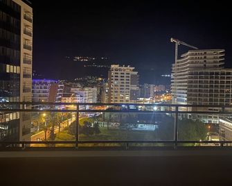 Apartments Krug - Budva - Balkon