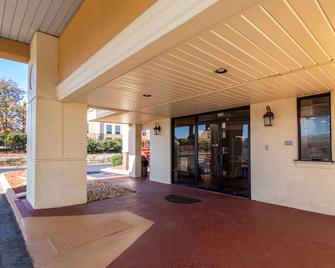 Econo Lodge - Conyers - Budynek