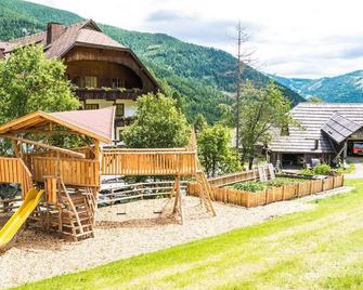 Hotel Gasthof Hinteregger - Bad Kleinkirchheim - Patio