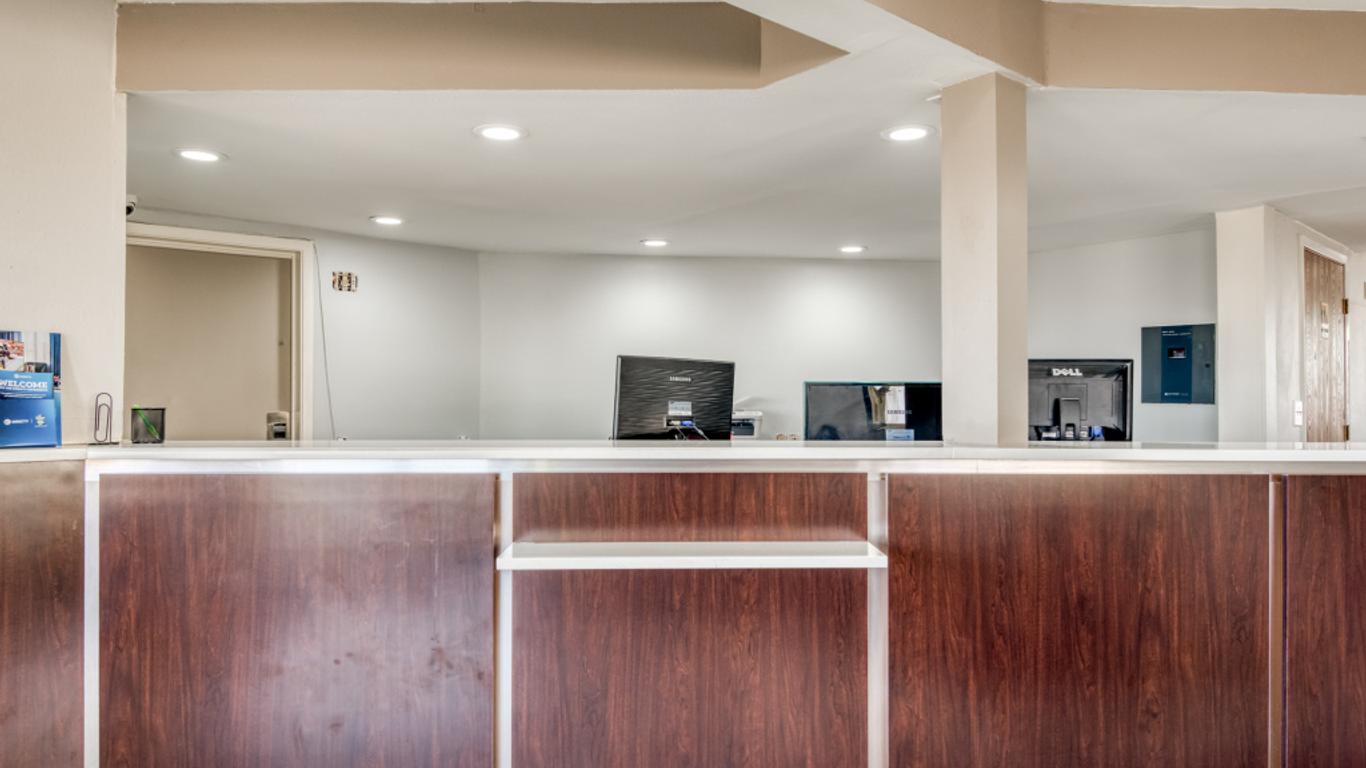 OYO Hotel Amarillo Downtown