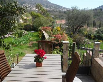 House in the hills of Grasse - Grasse - Patio