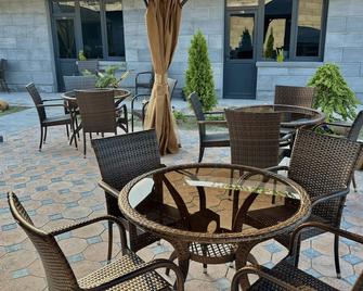 Har-Mar - Goris - Patio