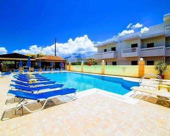 Casa Malena - Stalida - Piscină