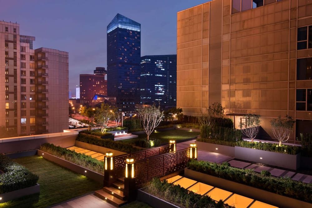 Hilton Beijing thumbnail 3