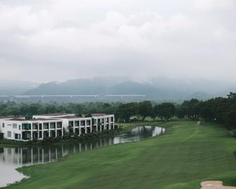 Royal Hills Golf Resort and Spa - Nakhon Nayok - Cảnh ngoài trời