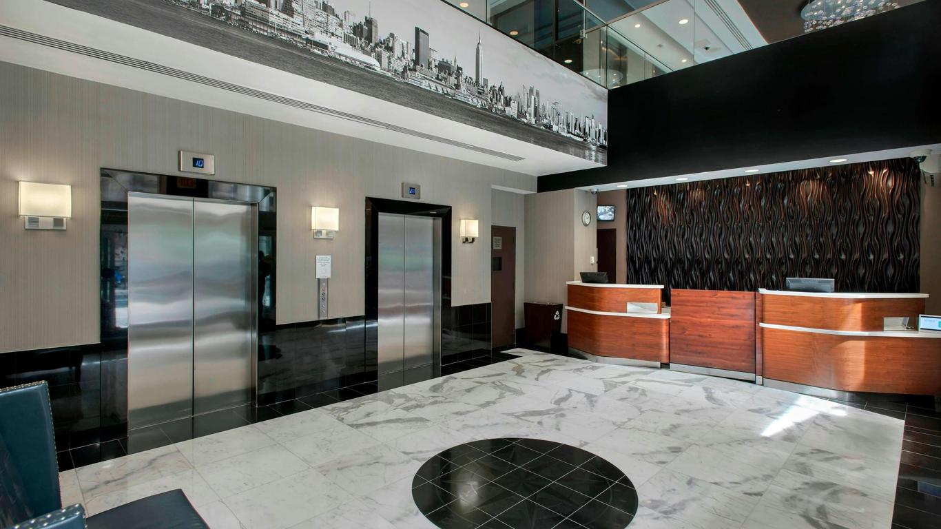 كورت يارد ماريوت نيويورك مانهاتن / الجادة الخامسة