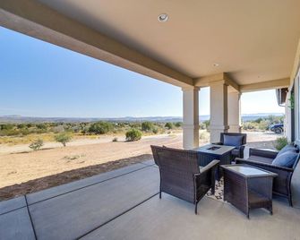 Hiker's Retreat w/ Furnished Patio in Rimrock! - Rimrock - Balcony
