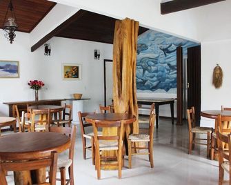 Casa Do Leão Pousada - อาไฮอัล โด คาโบ - ร้านอาหาร