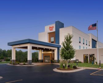 Hampton Inn & Suites Moline-Quad City Int'l Arpt - Moline - Building