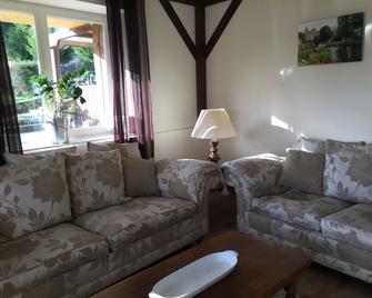 1 Of 4 Gites Le Ponto Is A 2 Bedroom Gite On One Level Once Inside - Pontivy - Living room