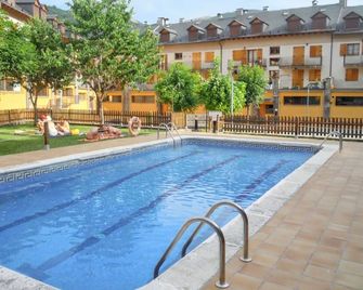 Homerez - Apartment in Benasque - Benasque - Pool