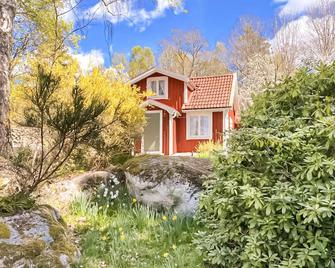 Three-Bedroom Holiday Home In Brakne Hoby - Bräkne-Hoby - Edificio