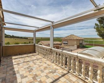 Los Almendros - Villamanrique de Tajo - Balcón