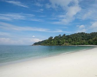 Mny Hotel & Resort - Pangkor - Playa