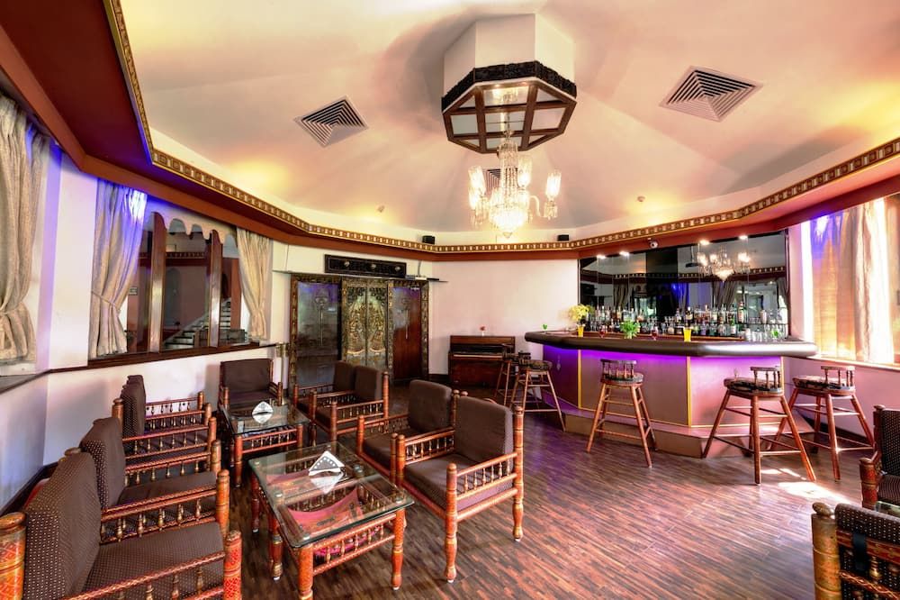 أمباسادور أجانتا