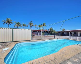 Pearly Shell Motel - Bowen - Pool
