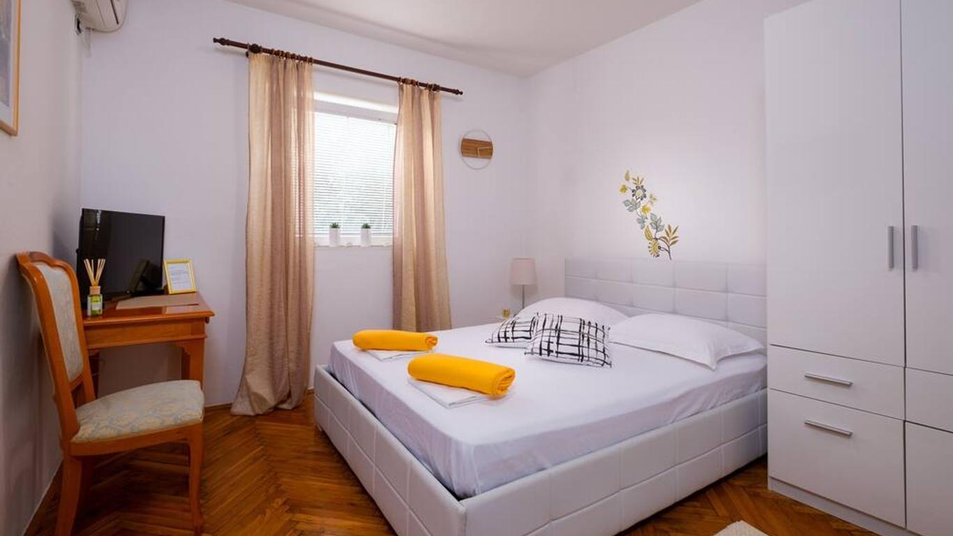 Apartments Botica