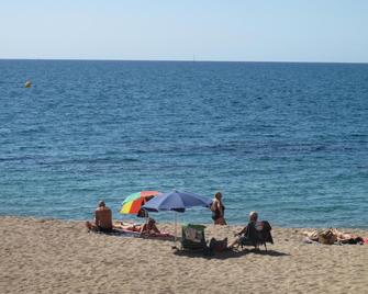 Camping Roca Grossa - Calella - Strand