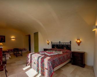 Antica Dimora La Corona - San Pantaleo - Habitació