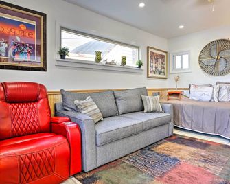 Central Elmont Studio With Great Outdoor - Floral Park - Sala de estar