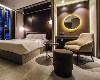 Hotel The Designers Premier Seongsu and Konkuk Univ - Seoul