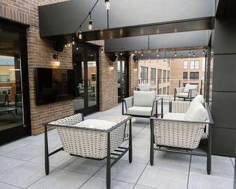 Anthem House Huntsville MidCity, powered by Placemakr - Huntsville