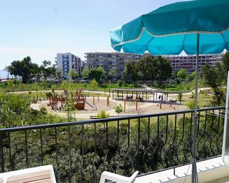 Motel Ascot - Hotel & Appartements - Cagnes-sur-Mer - Balcon