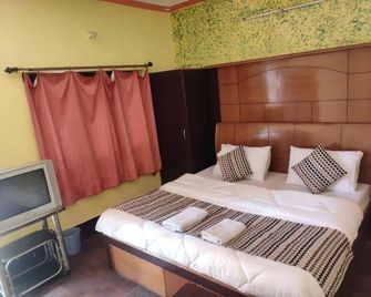 Hotel Deepraj, Kausani - Kausani