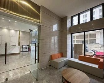 Love Sea Resort Apartment - Dalian - Lobby