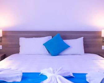 Flora Maria Annex - Айя-Напа - Спальня