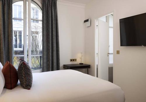 Hotel Le Jardin de Neuilly: Not Far from Fondation Louis Vuitton