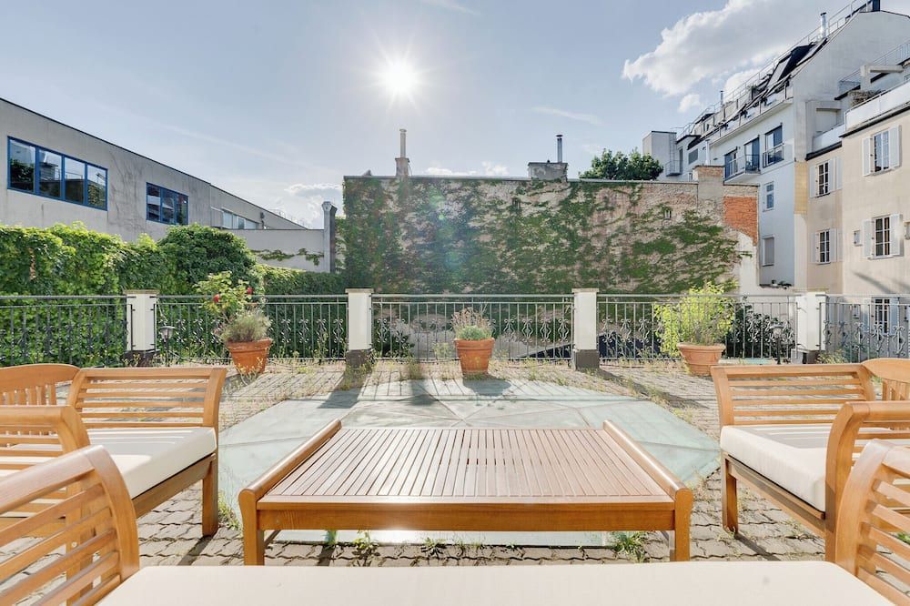 أتيك هوتل فيينا - فيينا - شرفة مرصوفة