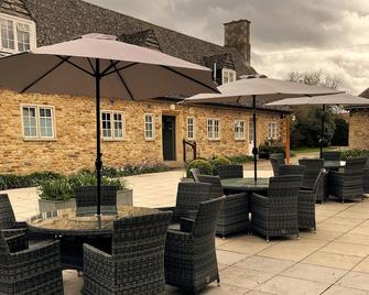 Charney Manor - Wantage - Patio