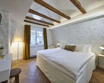Buiterling Hotel - Brilon - Schlafzimmer