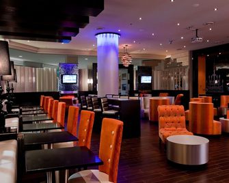 فندق فانتازيلاند - ادمونتون - مطعم