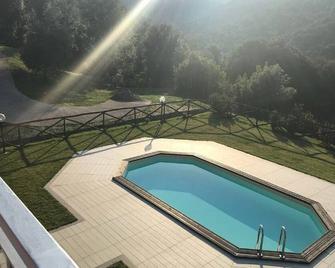 \'Tulipano\' villa with pool on the Tuscan hills - Caldana - Piscina
