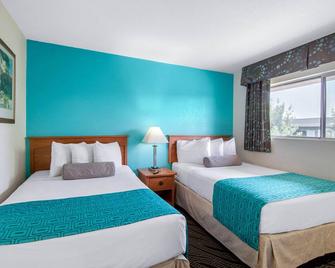 Howard Johnson Suites by Wyndham San Diego Chula Vista/BayFt - Chula Vista - Slaapkamer