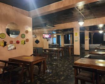 Chopra Farms and Resorts - Gurugram - Restaurang