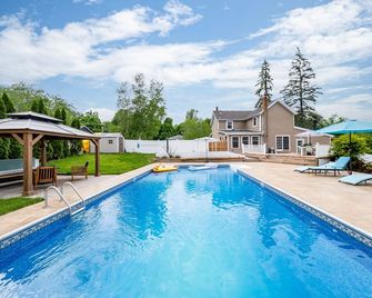 The Hudson Hideaway! Pool, Hot Tub, Sauna ~1hr To Nyc - Harriman - حوض السباحة
