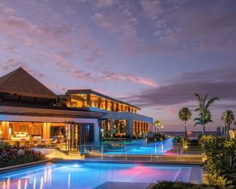Crowne Plaza Fiji Nadi Bay Resort & Spa By IHG - Nadi - Piscina