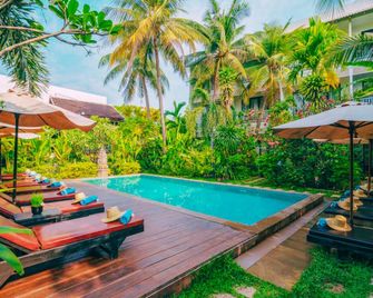 Ladear Angkor Boutique Hotel - סיאם ריפ - בריכה