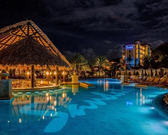 Sandals Grenada - St. George's - Piscina