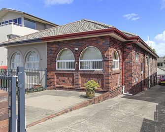 Bondi Beach is at your easy reach. - North Bondi - Edificio
