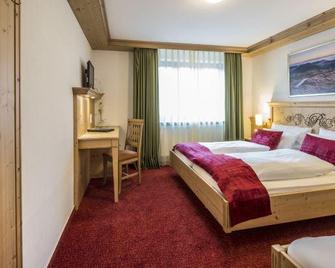 Hotel - Landgasthof Rebstock - Freiburg im Breisgau - Bedroom