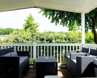 Apartment in Netherlands near Nature Trails - Udenhout - Balcony