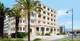 Grand Hotel President - Olbia - Building