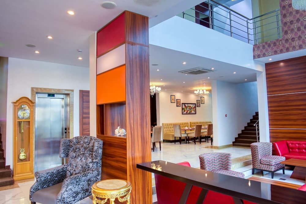 Montana Residence thumbnail 3